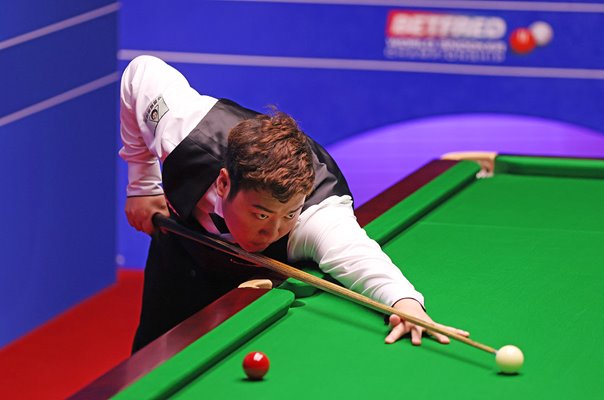 Yan Bingtao China World Snooker Championships Sheffield 2022