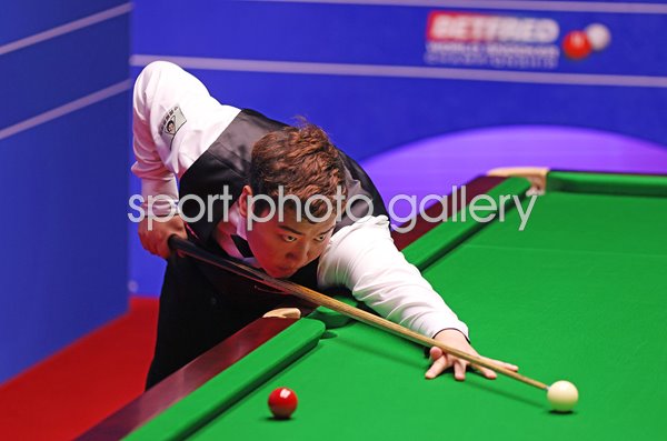 Yan Bingtao China World Snooker Championships Sheffield 2022