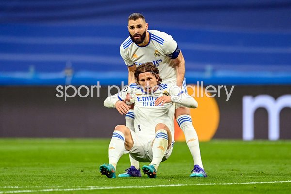 Karim Benzema & Luka Modric Real Madrid v PSG Champions League 2022