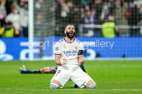 Karim Benzema Real Madrid celebrates win v PSG Champions League 2022