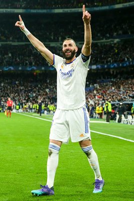 Karim Benzema Real Madrid celebrates v PSG Champions League 2022