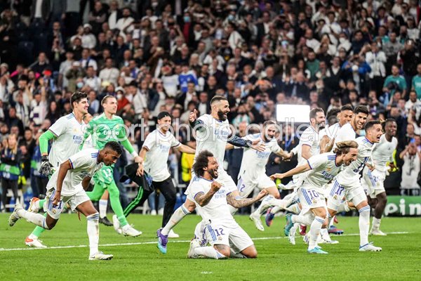 Real Madrid celebrate Semi Final win Champions League Bernabeu 2022