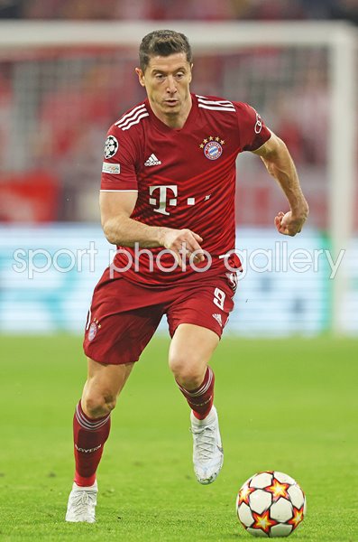 Robert Lewandowski Bayern Munich v Villarreal Quarter Final Champions League 2022