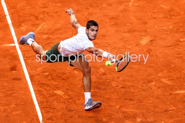 Carlos Alcaraz Spain backhand Miami Open Final 2022