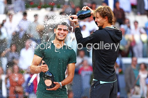 Alexander Zverev Germany congratulates Carlos Alcaraz Madrid Open 2022