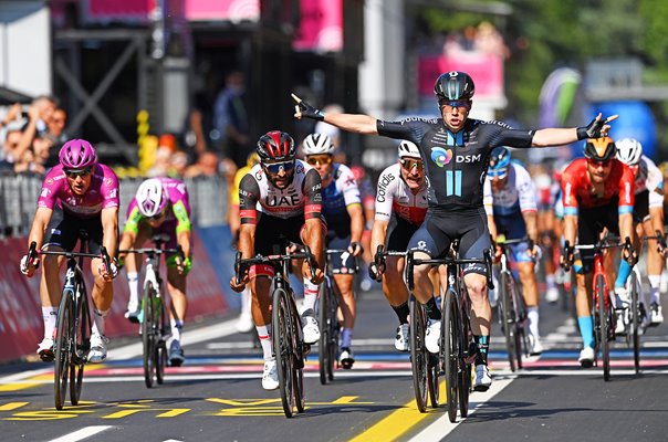 Alberto Dainese Italy wins Stage 11 Giro d'Italia 2022  