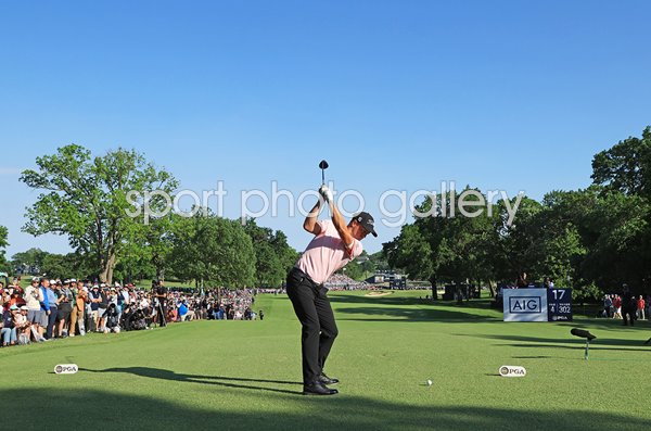 Justin Thomas USA 17th Hole Pay-off USPGA Tulsa 2022