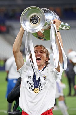 Luka Modric Real Madrid Champions League Trophy Paris 2022