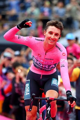 Jai Hindley Australia wins 105th Giro d'Italia Verona 2022 