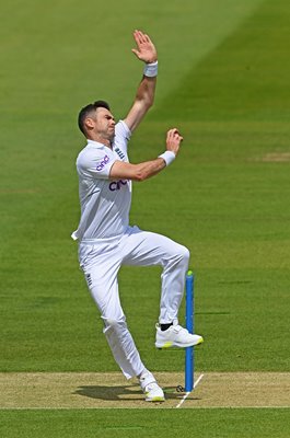 James anderson cricket hi-res stock photography and images - Alamy