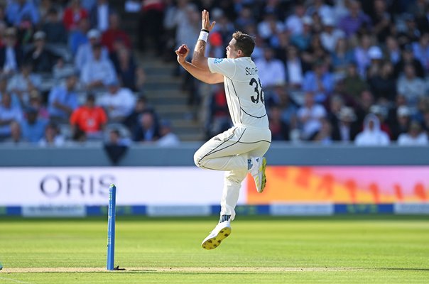 Tim Southee New Zealand bowls v England Lord's Test 2022