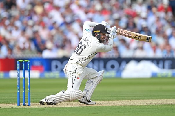 Tom Blundell New Zealand drives v England Lord's 2022