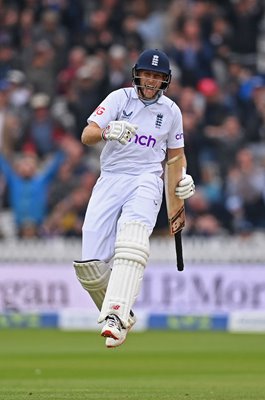 Joe Root England celebrates win v New Zealand Lord's Test 2022