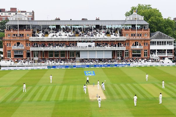 Joe Root England celebrates winning runs v New Zealand Lord's Test 2022