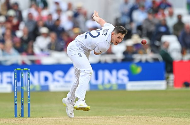 Matthew Potts England bowls v New Zealand Nottingham Test 2022