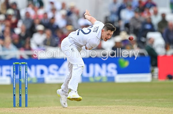 Matthew Potts England bowls v New Zealand Nottingham Test 2022