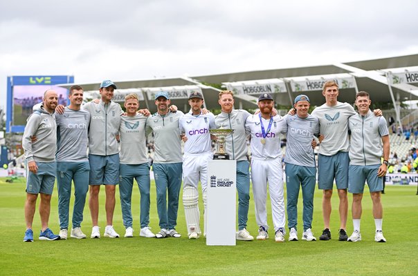 England team celebrate win v India Edgbaston Test Match 2022