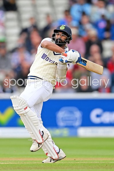 Mohammed Shami India bats v England Edgbaston 2022