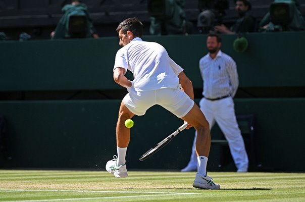 Novak Djokovic trick shot v Cameron Norrie Wimbledon Semi Final 2022
