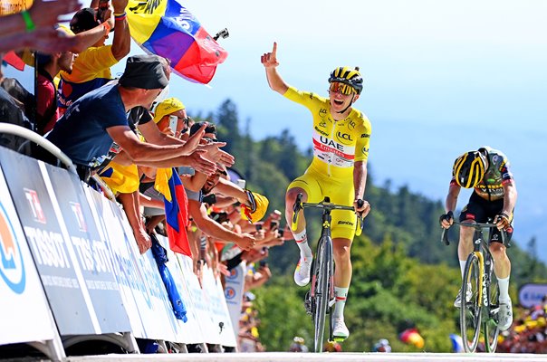 Tadej Pogacar Slovenia celebrates winning Stage 7 Tour de France 2022