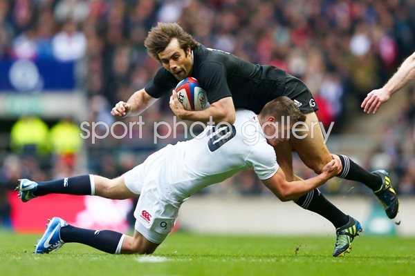 Owen Farrell tackles Conrad Smith Twickenham 2012