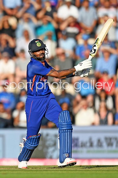 Hardik Pandya India batting v England T20 Ageas Bowl 2022