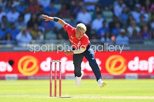 Sam Curran England bowls v India T20 Nottingham 2022