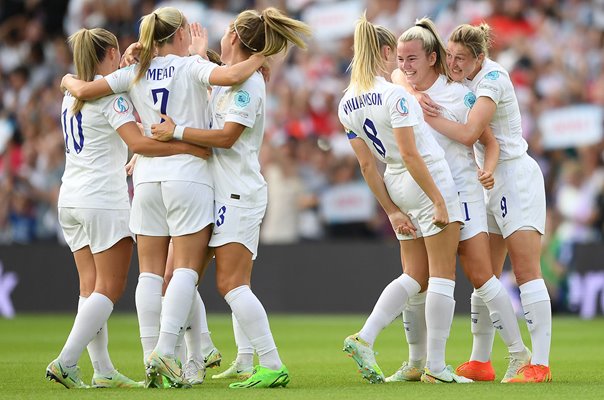 England team celebrate v Norway Group A Women's EURO 2022