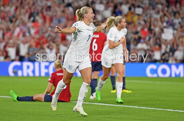 Beth Mead scores hat-trick and England's 8th v Norway EURO 2022