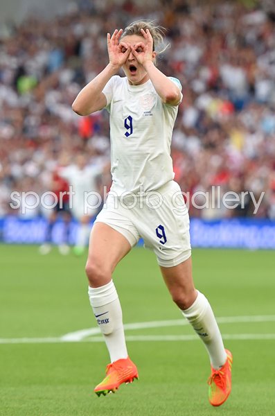 Ellen White England trademark celebration v Norway Women's EURO 2022