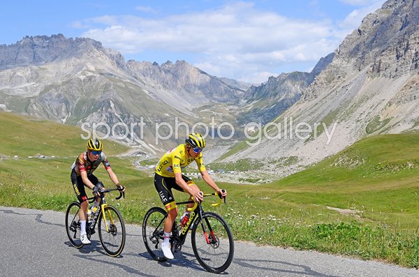 Tadej Pogacar & Jonas Vingegaard Rasmussen Stage 11 Tour 2022