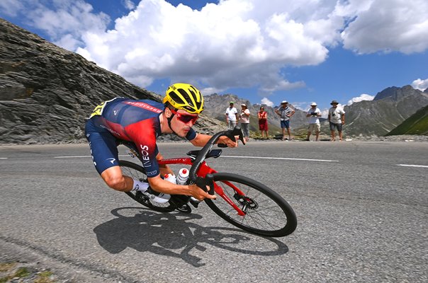Thomas Pidcock Great Britain descends Stage 12 Tour de France 2022  