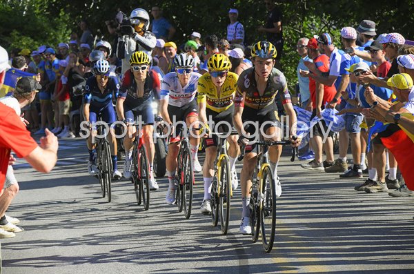 Sepp Kuss USA leads chase group Alpe d'Huez Stage 12 Tour 2022