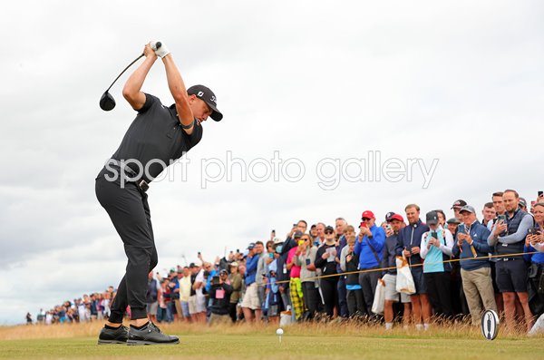 Justin Thomas USA drives 4th Hole British Open St Andrews 2022