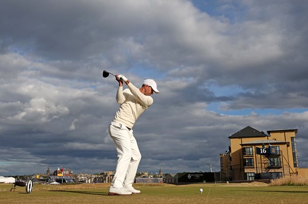 Adam Scott Australia tees off 17th hole Open St Andrews 2022