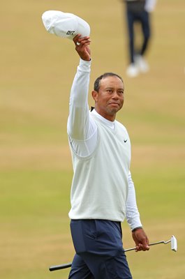 Tiger Woods USA farewell 18th Green Round 2 St Andrews Open 2022