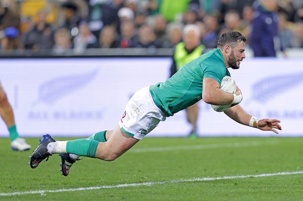 Robbie Henshaw Ireland try v New Zealand 3rd Test Wellington 2022