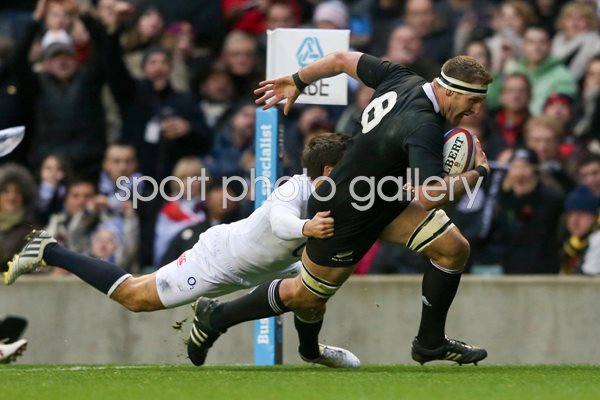 Kieran Read scores for New Zealand - Twickenham 2012