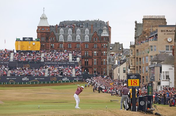 Cameron Smith Australia tee shot wide view 18th Final Round Open 2022