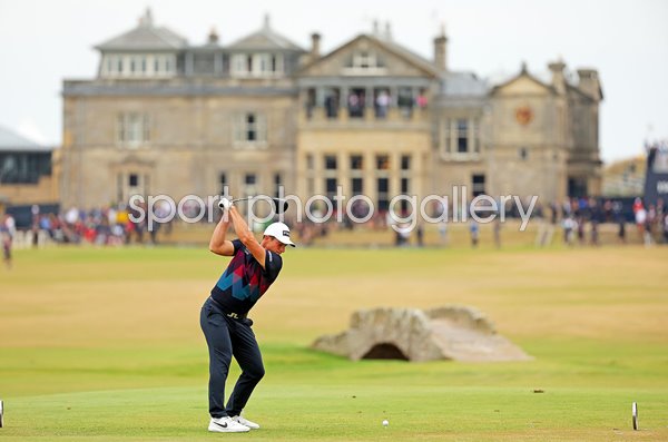 Viktor Hovland Norway drives 18th hole Round 4 Open St Andrews 2022