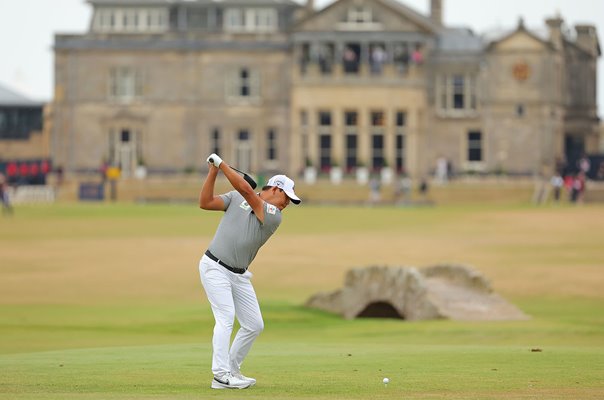 Si Woo Kim South Korea drives 18th hole Open St Andrews 2022