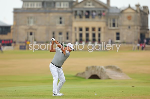 Si Woo Kim South Korea drives 18th hole Open St Andrews 2022