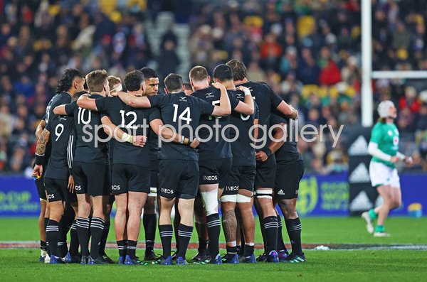 New Zealand All Blacks Huddle v Ireland Wellington 2022 