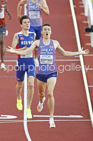 Jake Wightman Great Britain celebrates World 1500m win 2022