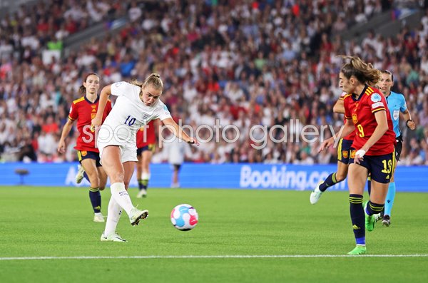Georgia Stanway England scores winner v Spain Quarter Final EURO 2022