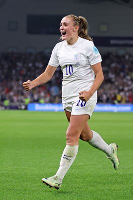 Georgia Stanway England celebrates winning goal v Spain Quarters EURO 2022