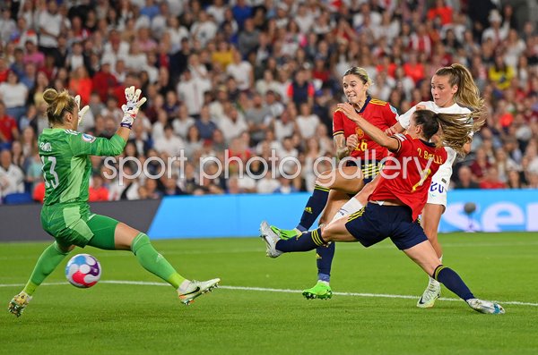 Ella Toone England scores v Spain Quarter Final Women's EURO 2022