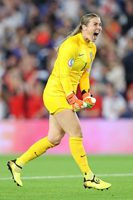 Mary Earps England celebrates v Spain Quarter Final Women's EURO 2022