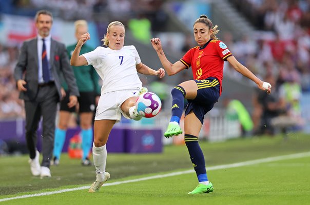 Beth Mead England v Olga Carmona Spain Quarter Final EURO 2022