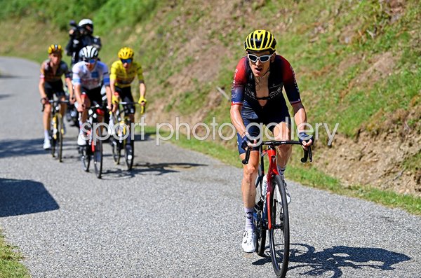 Geraint Thomas leads Tadej Pogacar and Jonas Vingegaard Stage 18 Tour 2022
